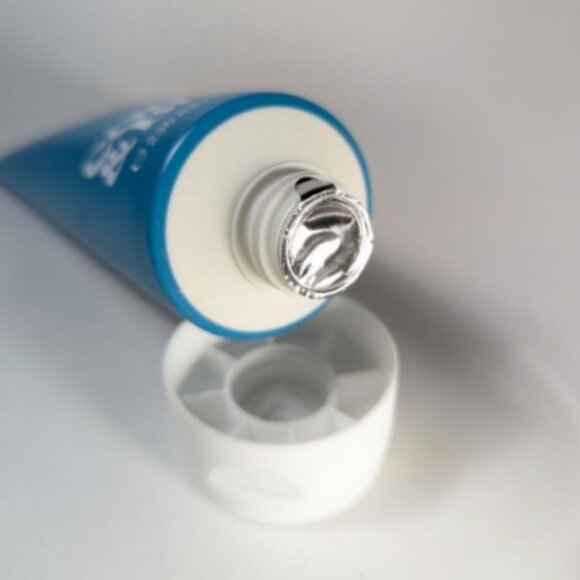 NEW! VS PINK COOL & BRIGHT BODY LOTION Chill Pear White Orchid Zesty Orange - Picture 6 of 7